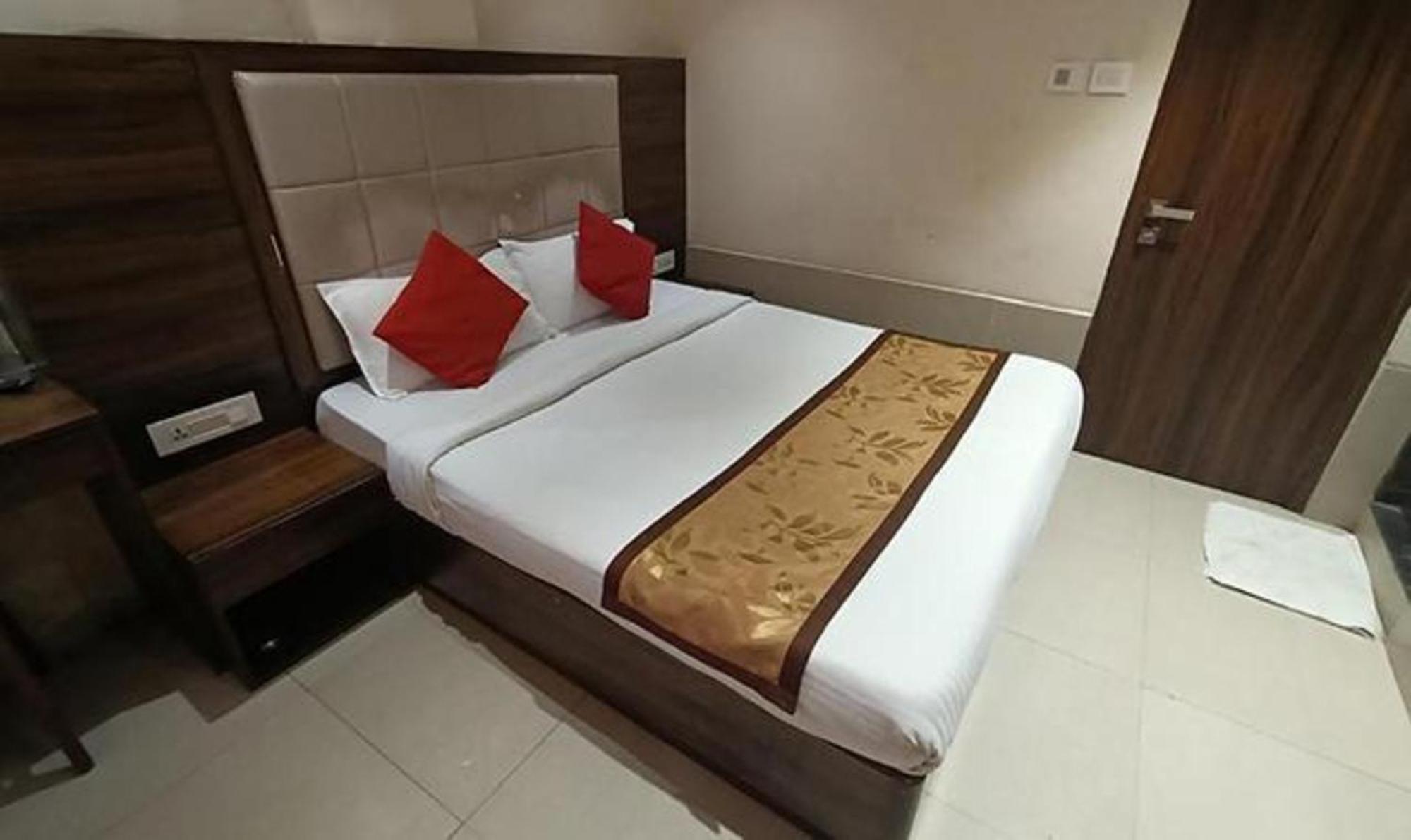 Fabhotel Regal Inn Mumbai Luaran gambar
