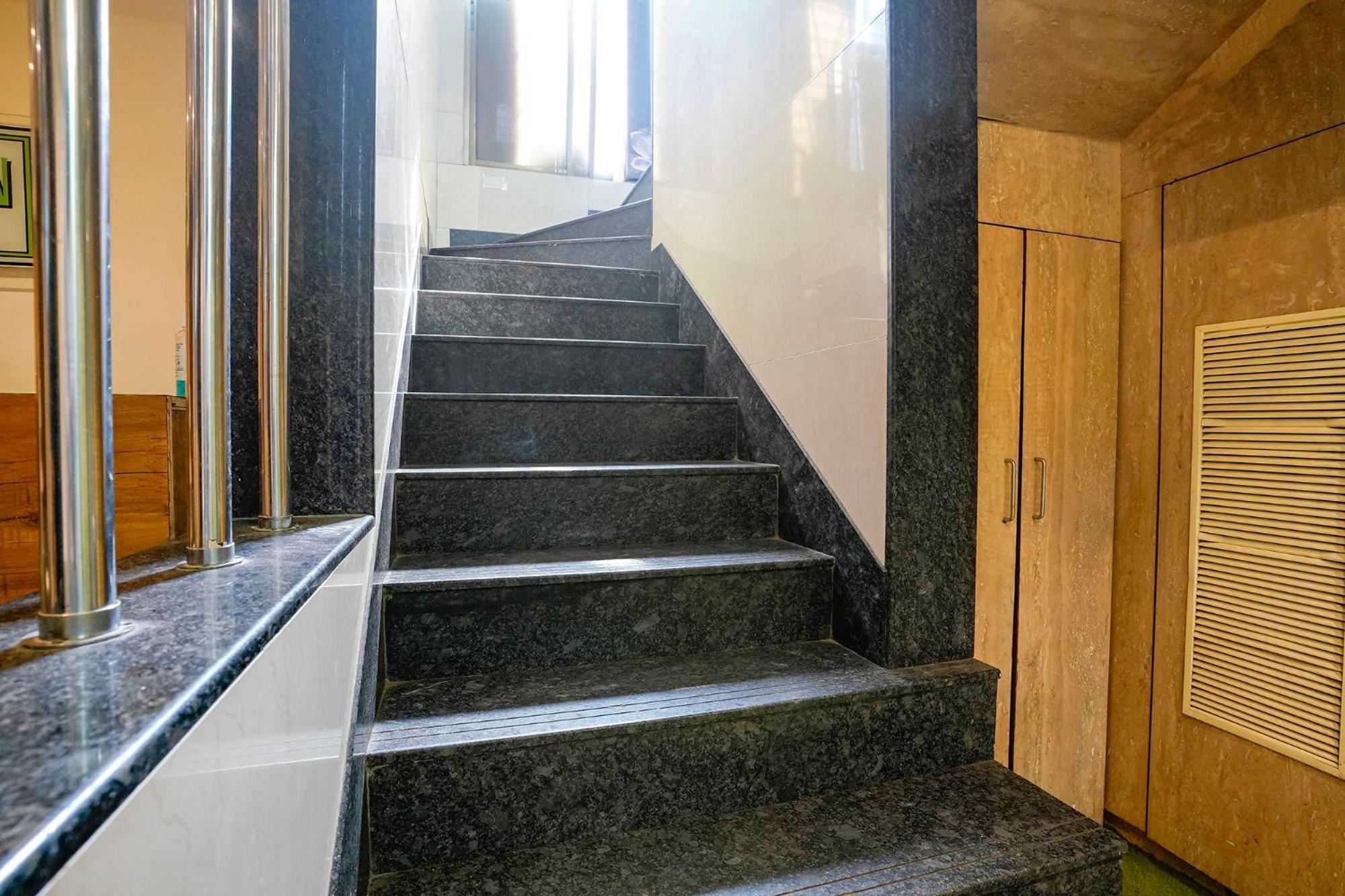 Fabhotel Regal Inn Mumbai Luaran gambar