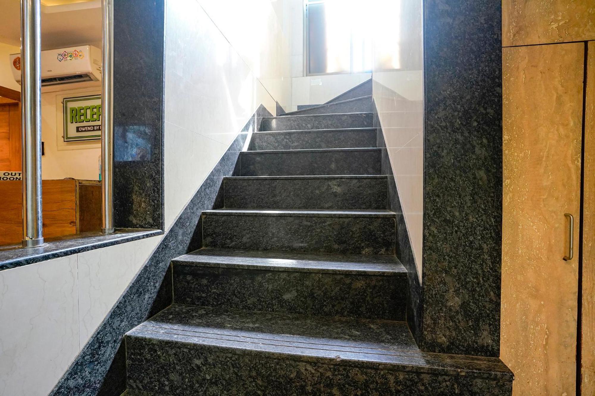 Fabhotel Regal Inn Mumbai Luaran gambar